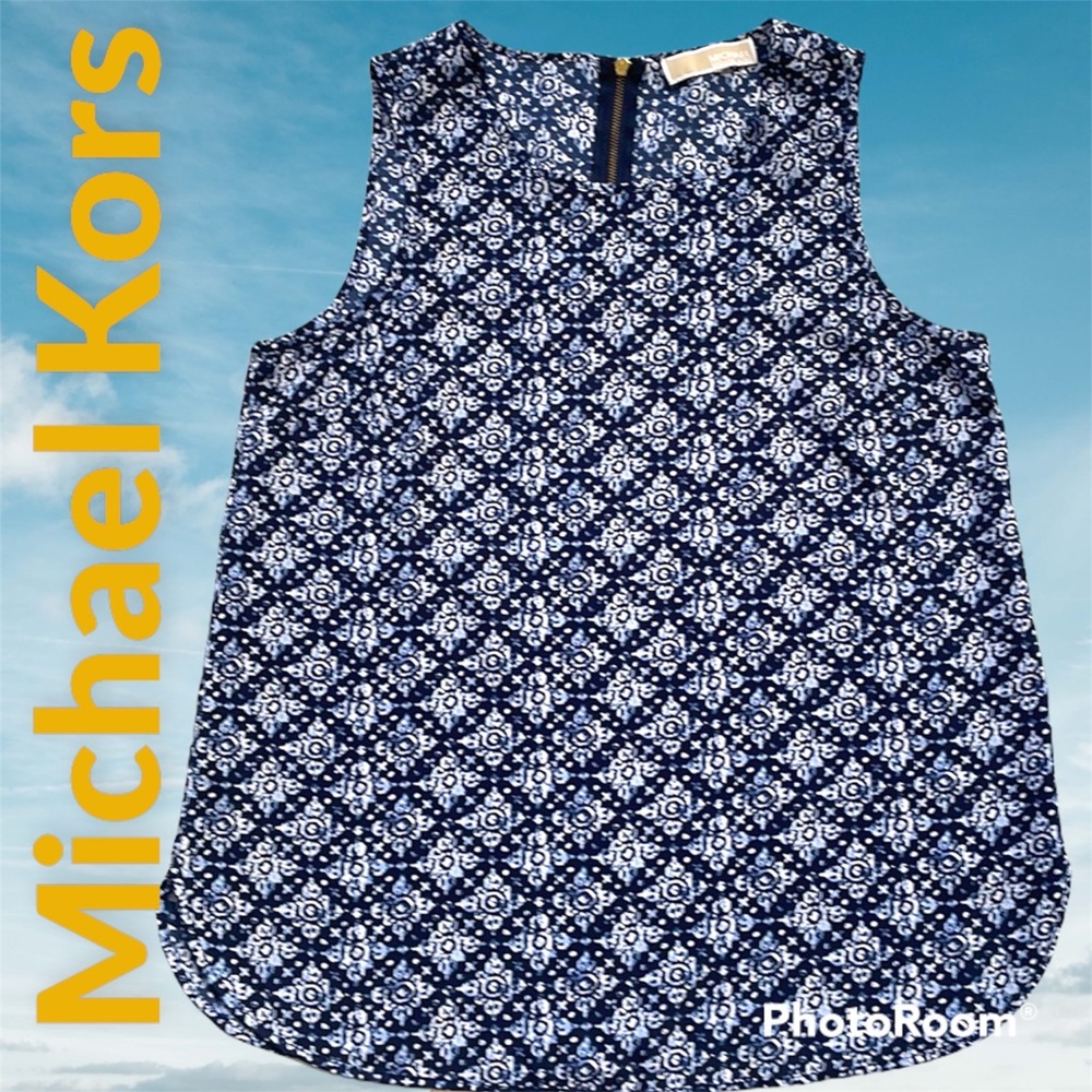Michael Kors Sleeveless blouse with Scoops Neck Size M
